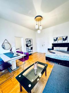 2BR Apartment for 6 People, Only 17 Minute Walk to Schönbrunn - Vienna - 6