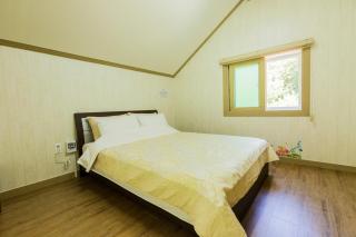 hongceon byeolbicheureuneunmaeul pensyeon - 5