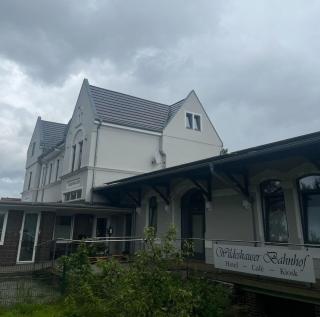 Hotel Historischer Wildeshauser Bahnhof - 2