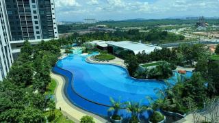 Splash Mania Waterpark Gamuda Cove Air-Con Suite with Buey Pool - 8