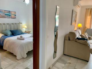 Apartamento en la Carihuela cerca playa - 1