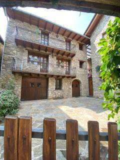 Fantàstica casa amb llar de foc - 1