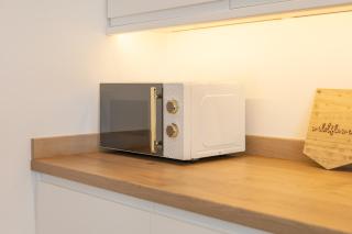 Apartment 3, King's Court - 5