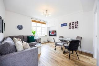 New 1 Bed Zone 2 Ideal For Contractors Free Parking & Near Uber Boat Pier , Long Stays Welcome , Offers - 0