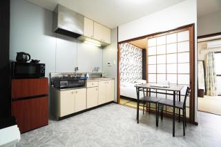 Charade Kyobashi - Osaca - 2
