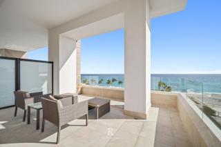 Junior Suite Ocean View - Villa La Valencia - 1