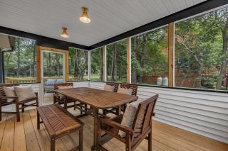 Luxury Hot Tub Game Room and More - Albrightsville - 1