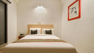 HOTEL LUXURS Gopal Nagar - Jaipur - 4