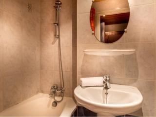 Appartement superbe au centre de Val-d'Isère, proche des pistes et des commerces - FR-1-519-14 - Val dʼIsère - 4