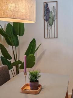 ALA Living CampusLoft 3 Apartments für bis zu 12 Personen - zentral in Biberach - 5min zur Altstadt - schick & modern, Smart TVs & Highspeed Internet! Auch für längere Aufenthalte! - Biberach an der Riß - 1
