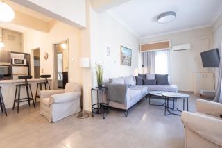 Beachside Bliss Freshly Renovated 2-Bedroom Getaway - 9