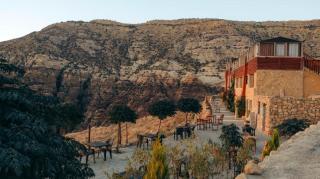 Dana Trail Hotel - 8