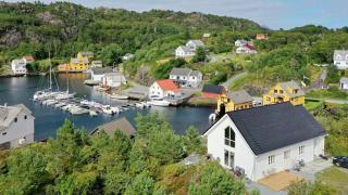 Charming Cottage At The Edge Of The Sea - Lykling - 0