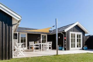 Classic House 100 Meters To The Beach - Børkop - 5