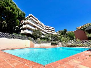 ApartHotel Riviera - Terrasse de Fabron - Sea View - Nice - 0