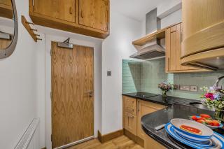 No 16 The Salcombe - 7