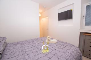 Affleck Retreat 4 - SJA Stays - Modern 1 Bed Apartment - Aberdeen - 1