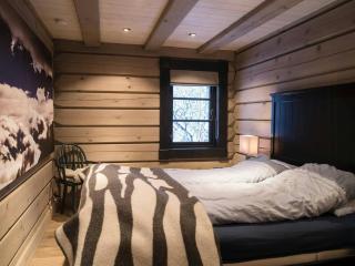 Spacious Mountain Cabin With Lodge Style In Oppdal - Oppdal - 1