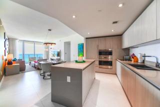 Condo w Top Amenities & Stunning Views - Hollywood - 7