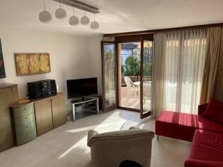 Appartementhaus Onyx - zentrale, ruhige Lage - neu renoviert - mit Hallenbad - 600 Schritte vom Bahnhof - Muralto - 7