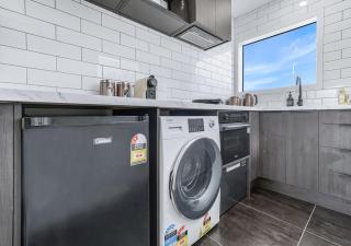 Inner City Location, Modern & Stylish #6 -By KOSH BNB - 2