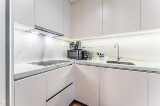 Upgraded 2BR with Partial Sea and City Views Near the Beach, Elite Residence, Dubai Marina by Deluxe Holiday Homes - 3