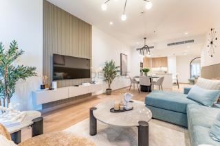 Renovated 1BR with Partial Sea and City Views Close to the Beach, Elite Residence, Dubai Marina by Deluxe Holiday Homes - 2