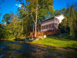 Crystal Waters - Pigeon Forge - 0