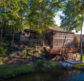 Crystal Waters - Pigeon Forge - 7