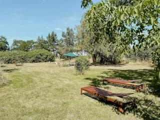 Secluded Holiday Home With Garden - - 3