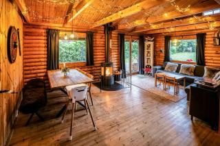 Finnish-Inspired Log Cabin Near Beach - Slagelse - 1
