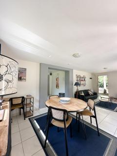 Maison dans parc privé, sports et loisirs proche golf du Coudray Montceaux - 0