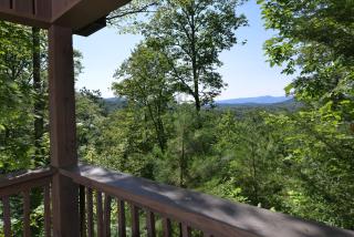 Honeymoon Hideaway - Pigeon Forge - 4