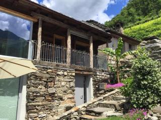 500 Jahre altes, komplett restauriertes Valserhaus - Malvaglia - 0