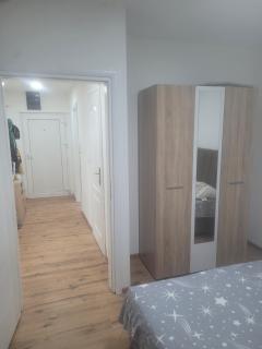 Golden Apartment - 7