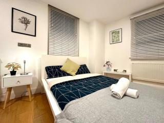 Deluxe Entire Flat in City Centre - Londra - 9