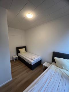 Ferienhaus in ruhiger Lage mit 2 Bädern - Neumünster - 4