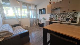 Appartement en RDC climatisé avec terrasse ombragée et privative - Le Grau-du-Roi - 3