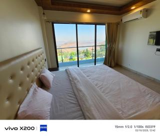 The grange Lake view - Panchgani - 9