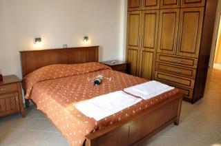 Stella's Apartments - Agios Gordios - 3