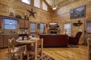 Lighthouse Harbor - Pigeon Forge - 3