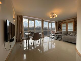 2 Bedroom Penthouse Park View 70m2 Free Parking - Riga - 0
