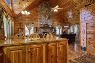 Three Bears - Pigeon Forge - 1