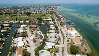 The Key Royale Gem - 1