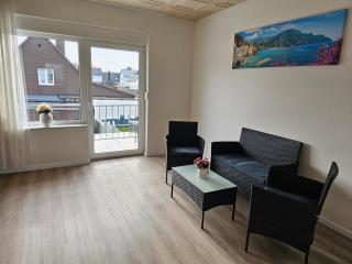 Beautiful 3 Room big Apartment with kitchen and Balcony - Kerpen - 5