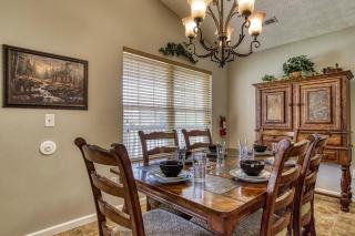 Lee's Creekside - Pigeon Forge - 2