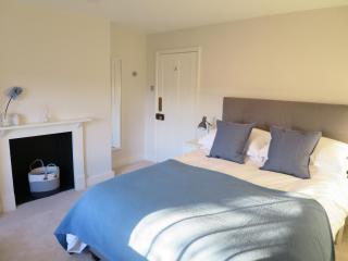 Boutique Retreat in Central Winchester - 6