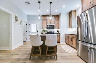 Holiday Inn 3 BR 2 and a half BA New - San Angelo - 9