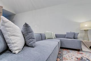 New Cozy and Convenient with 2BR and 2BA - 2