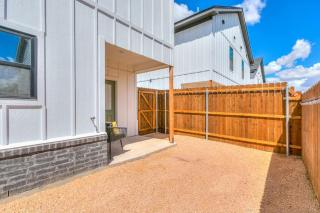 Brand New Luxe Haven 2 BR 2 and a half BA - San Angelo - 1